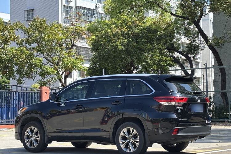 Used Toyota Highlander 2021 2.0T Two-Wheel Drive Elite Version 7-Seater Exterior 8