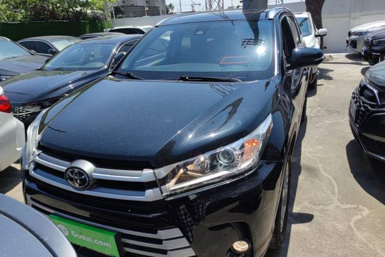 Used Toyota Highlander 2021 2.0T Four-Wheel Drive Luxury Edition 7 Seats Front
