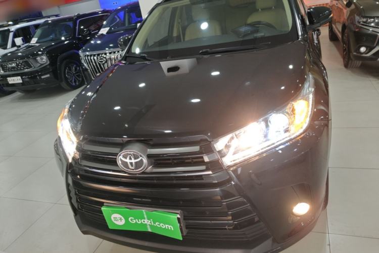 Used Toyota Highlander 2021 2.0T Two-Wheel Drive Elite Edition 5 Seats Front