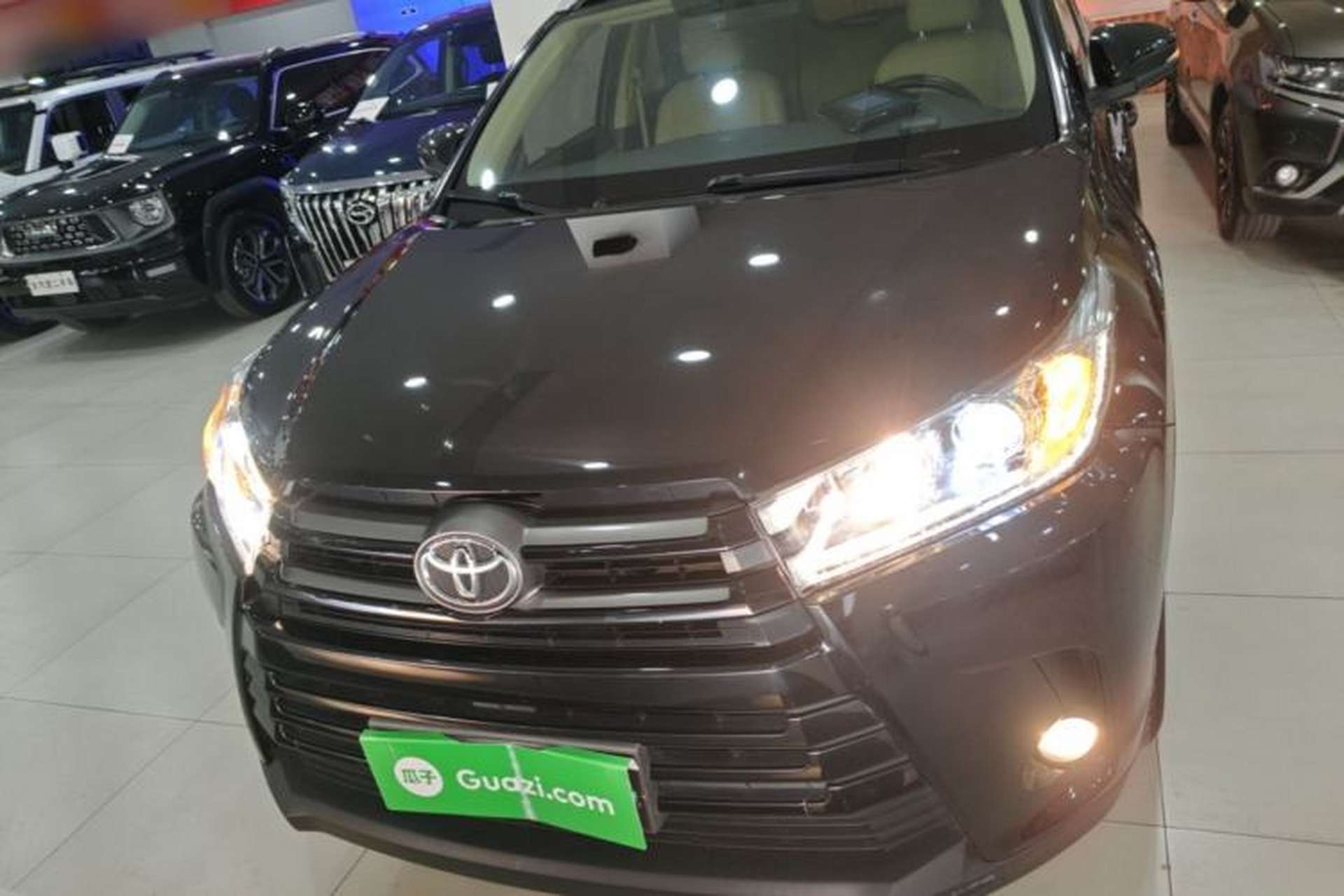 Used Toyota Highlander 2021 2.0T Two-Wheel Drive Elite Edition 5 Seats Front