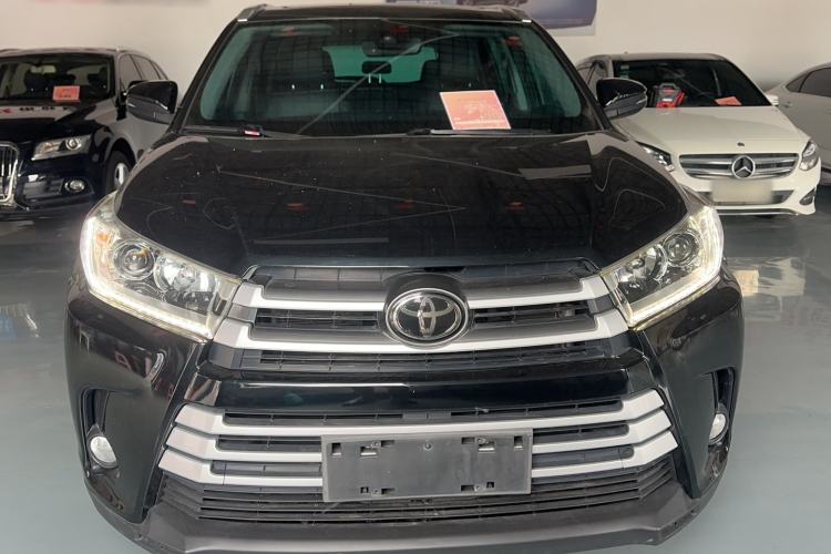 Used Toyota Highlander 2021 2.0T Two-Wheel Drive Luxury Edition 7 Seats Front
