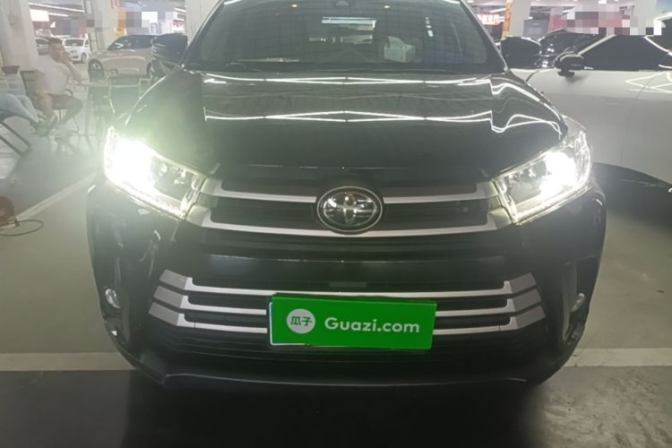 Used Toyota Highlander 2021 2.0T Four-Wheel Drive Luxury Edition 7 Seats Front