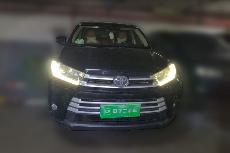 Used Toyota Highlander 2021 2.0T Two-Wheel Drive Elite Version 7-Seater Front