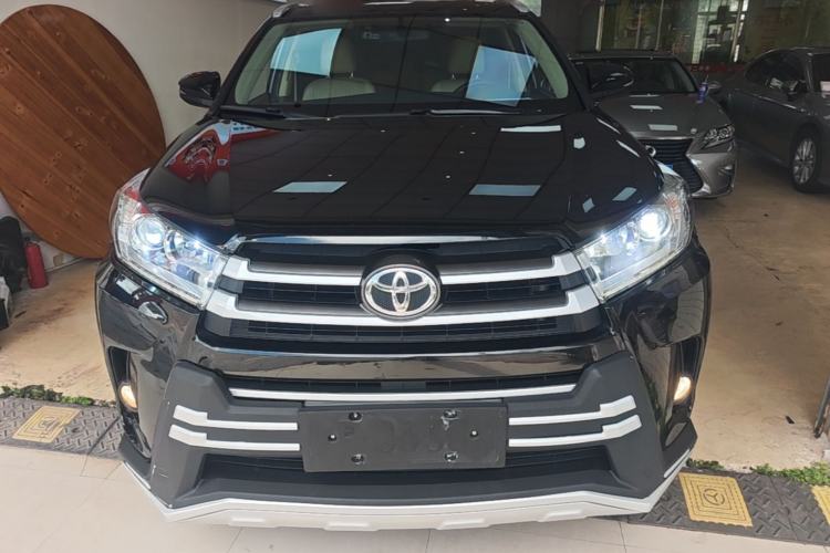 Used Toyota Highlander 2021 2.0T Four-Wheel Drive Elite Edition 7-Seater Front