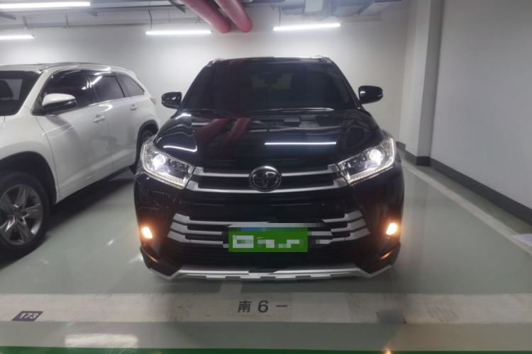 Used Toyota Highlander 2021 2.0T Four-Wheel Drive Luxury Edition 7 Seats Front