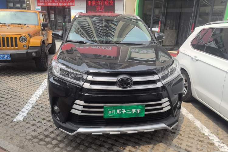 Used Toyota Highlander 2021 2.0T Four-Wheel Drive Luxury Edition 7 Seats Front
