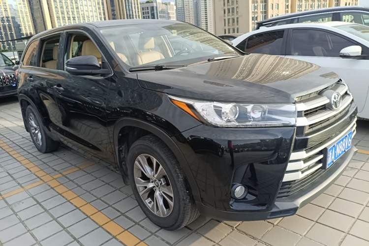Used Toyota Highlander 2021 2.0T Four-Wheel Drive Elite Edition 7-Seater Front Right 45 Deg