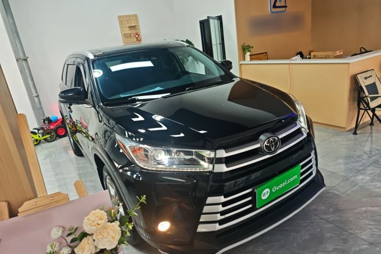 Used Toyota Highlander 2021 2.0T Four-Wheel Drive Luxury Edition 7 Seats Front Right 45 Deg