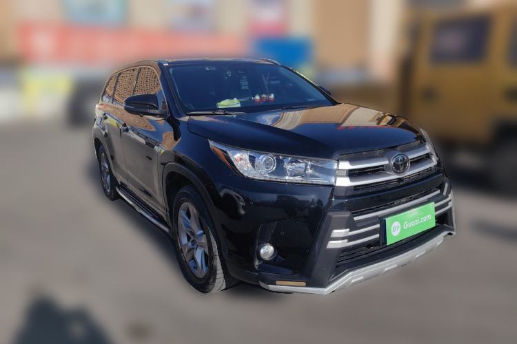 Used Toyota Highlander 2021 2.0T Four-Wheel Drive Luxury Edition 7 Seats Front Right 45 Deg
