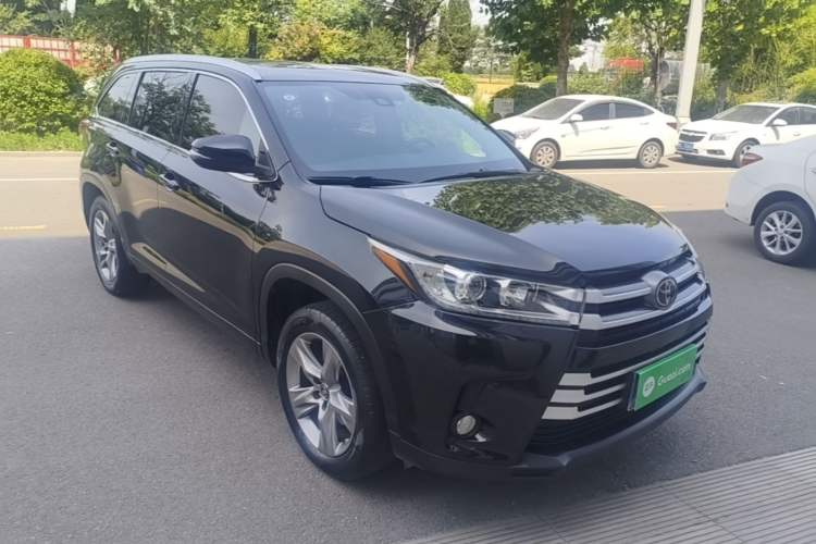 Used Toyota Highlander 2021 2.0T Four-Wheel Drive Luxury Edition 7 Seats Front Right 45 Deg
