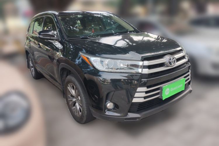 Used Toyota Highlander 2021 2.0T Two-Wheel Drive Elite Version 7-Seater Front Right 45 Deg