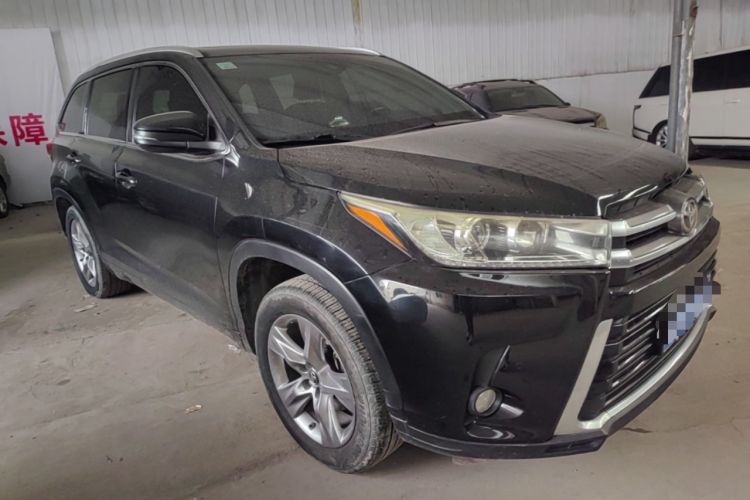 Used Toyota Highlander 2021 2.0T Four-Wheel Drive Luxury Edition 7 Seats Front Right 45 Deg