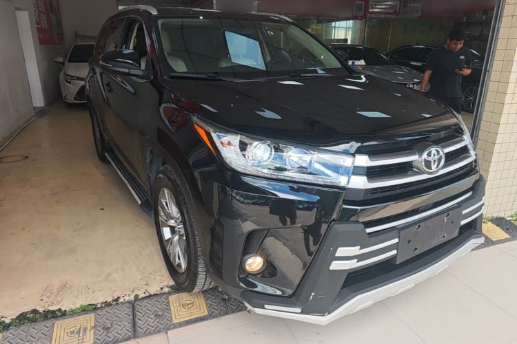 Used Toyota Highlander 2021 2.0T Four-Wheel Drive Elite Edition 7-Seater Front Right 45 Deg