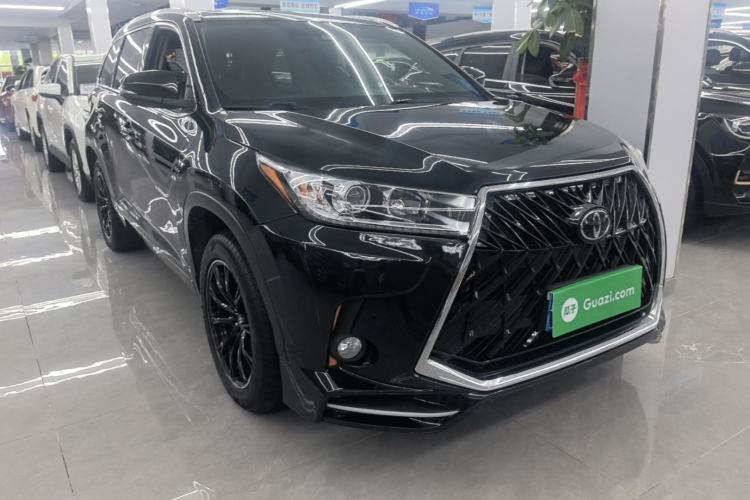 Used Toyota Highlander 2021 2.0T Four-Wheel Drive Luxury Edition 7 Seats Front Right 45 Deg