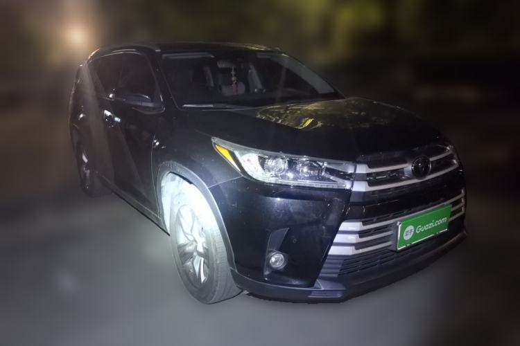 Used Toyota Highlander 2021 2.0T Four-Wheel Drive Luxury Edition 7 Seats Front Right 45 Deg