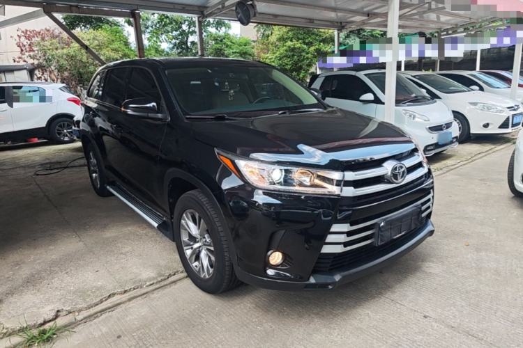 Used Toyota Highlander 2021 2.0T Two-Wheel Drive Elite Edition 5 Seats Front Right 45 Deg