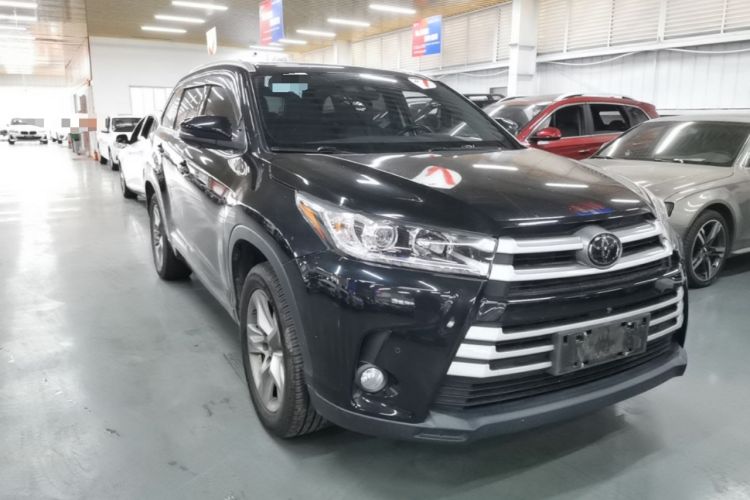 Used Toyota Highlander 2021 2.0T Four-Wheel Drive Luxury Edition 7 Seats Front Right 45 Deg
