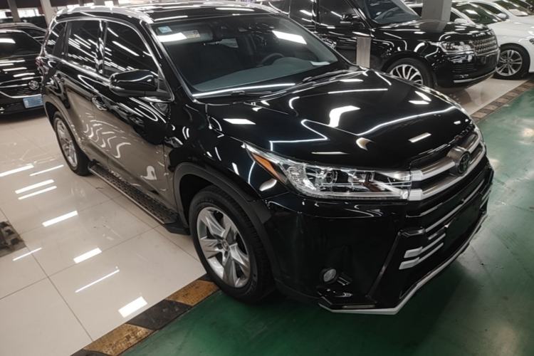 Used Toyota Highlander 2021 2.0T Four-Wheel Drive Luxury Edition 7 Seats Front Right 45 Deg