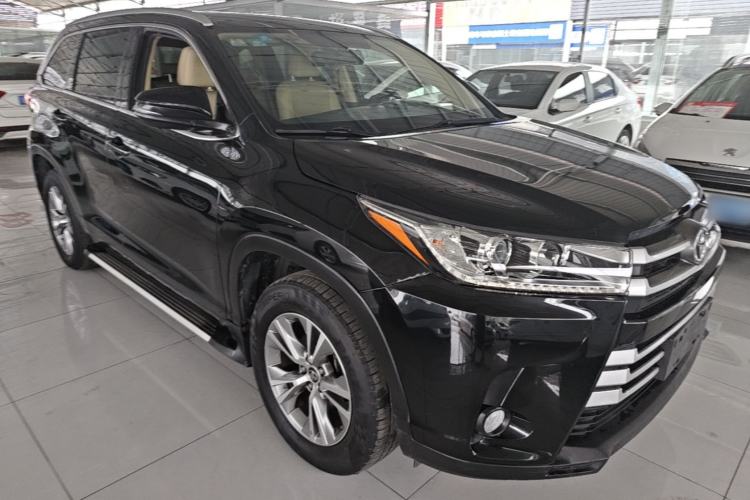 Used Toyota Highlander 2021 2.0T Four-Wheel Drive Elite Edition 7-Seater Front Right 45 Deg
