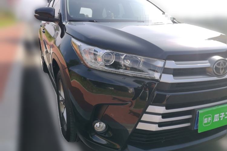 Used Toyota Highlander 2021 2.0T Four-Wheel Drive Luxury Edition 7 Seats Front Right 45 Deg