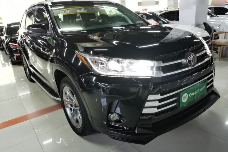 Used Toyota Highlander 2021 2.0T Four-Wheel Drive Luxury Edition 7 Seats Front Right 45 Deg