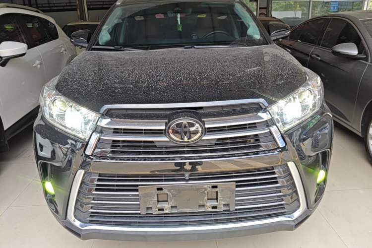 Used Toyota Highlander 2021 2.0T Four-Wheel Drive Luxury Edition 7 Seats Front