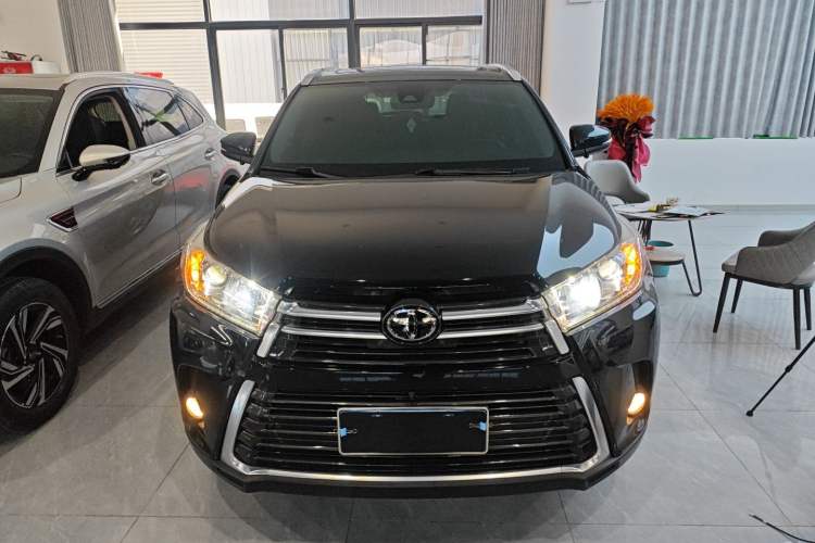 Used Toyota Highlander 2021 2.0T Four-Wheel Drive Prestige Version 7 Seats Front