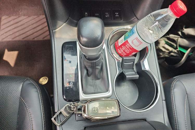 Used Toyota Highlander 2021 2.0T Four-Wheel Drive Luxury Edition 7 Seats Gear Lever