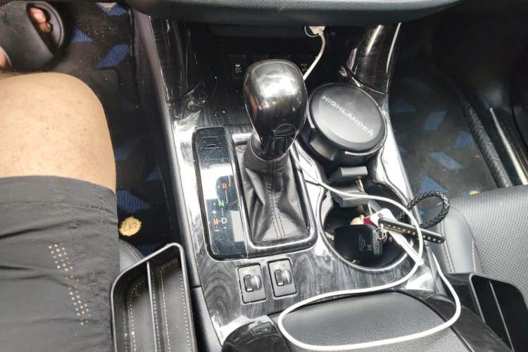 Used Toyota Highlander 2021 2.0T Four-Wheel Drive Luxury Edition 7 Seats Gear Lever
