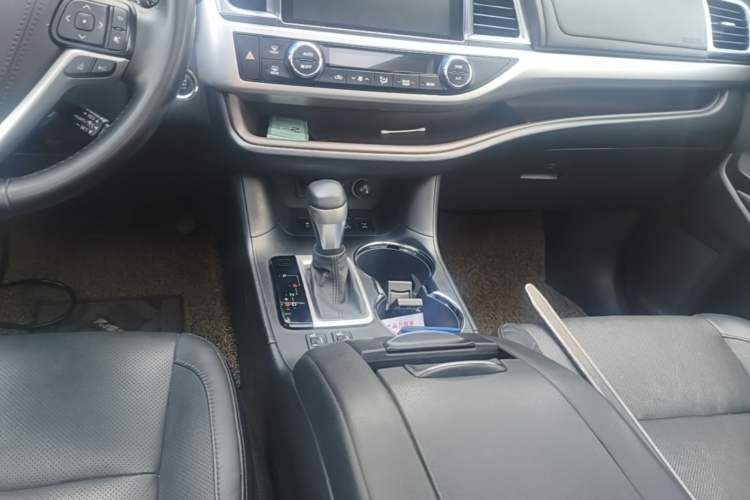 Used Toyota Highlander 2021 2.0T Four-Wheel Drive Luxury Edition 7 Seats Gear Lever