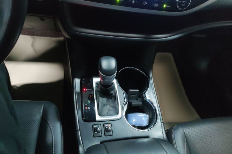 Used Toyota Highlander 2021 2.0T Four-Wheel Drive Luxury Edition 7 Seats Gear Lever