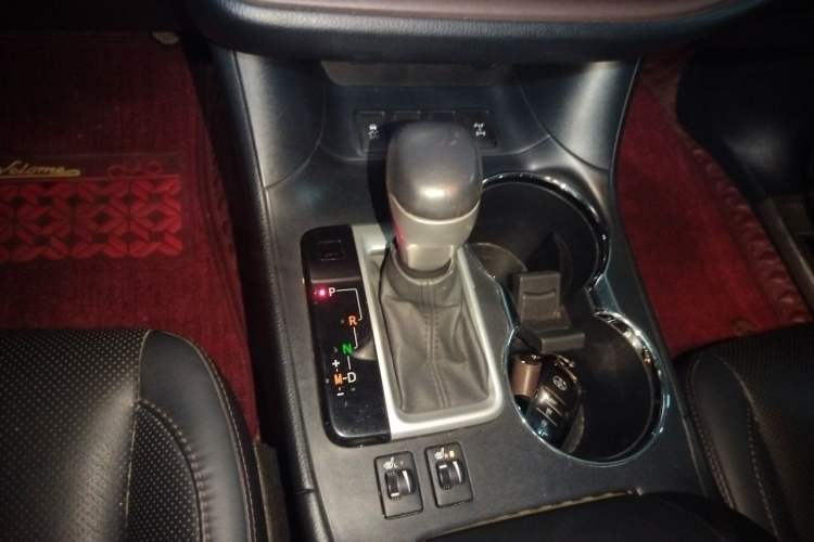Used Toyota Highlander 2021 2.0T Four-Wheel Drive Luxury Edition 7 Seats Gear Lever