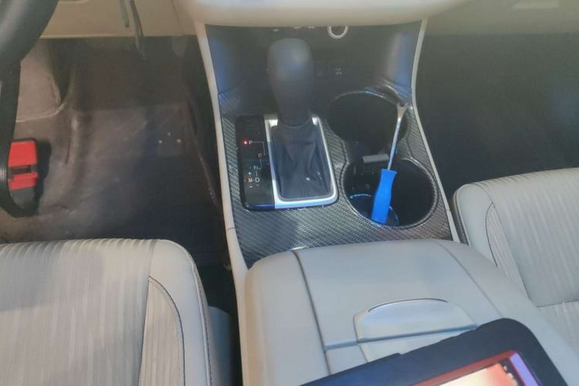 Used Toyota Highlander 2021 2.0T Four-Wheel Drive Elite Edition 7-Seater Gear Lever