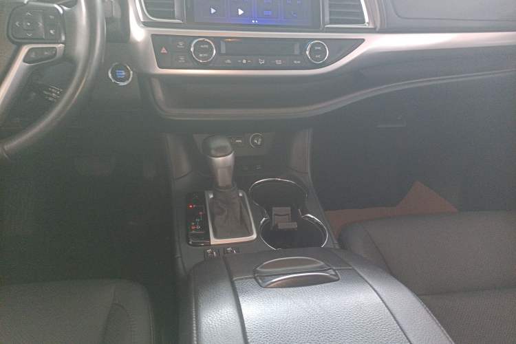 Used Toyota Highlander 2021 2.0T Four-Wheel Drive Luxury Edition 7 Seats Gear Lever