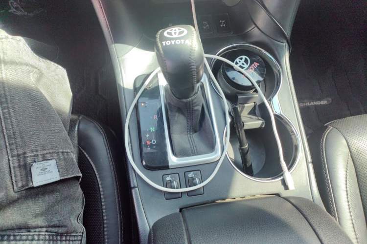 Used Toyota Highlander 2021 2.0T Four-Wheel Drive Luxury Edition 7 Seats Gear Lever