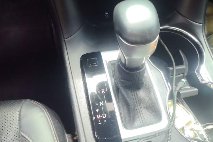 Used Toyota Highlander 2021 2.0T Four-Wheel Drive Luxury Edition 7 Seats Gear Lever