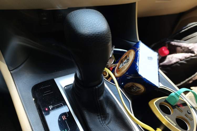 Used Toyota Highlander 2021 2.0T Two-Wheel Drive Elite Edition 5 Seats Gear Lever