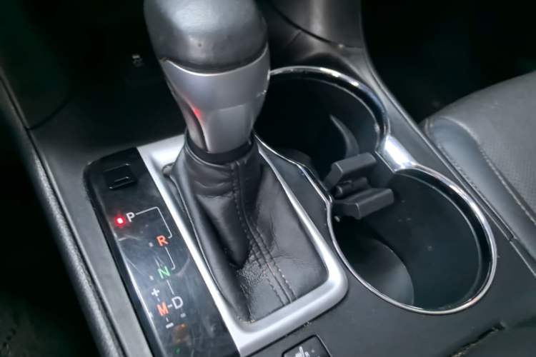 Used Toyota Highlander 2021 2.0T Four-Wheel Drive Luxury Edition 7 Seats Gear Lever
