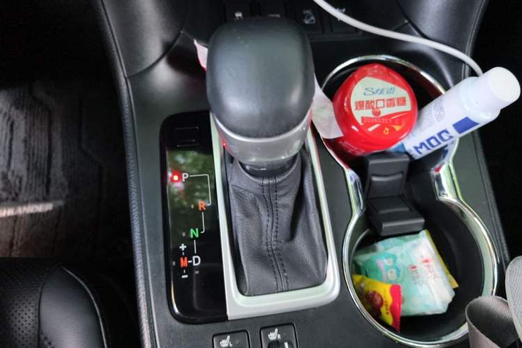 Used Toyota Highlander 2021 2.0T Four-Wheel Drive Prestige Version 7 Seats Gear Lever