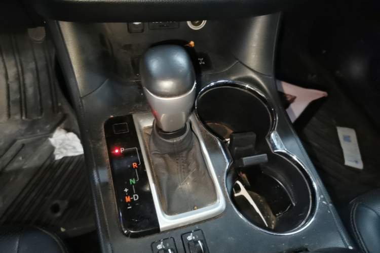 Used Toyota Highlander 2021 2.0T Four-Wheel Drive Luxury Edition 7 Seats Gear Lever