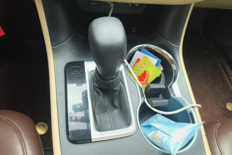 Used Toyota Highlander 2021 2.0T Four-Wheel Drive Elite Edition 7-Seater Gear Lever