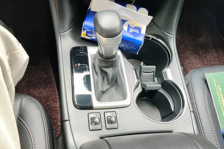 Used Toyota Highlander 2021 2.0T Four-Wheel Drive Luxury Edition 7 Seats Gear Lever