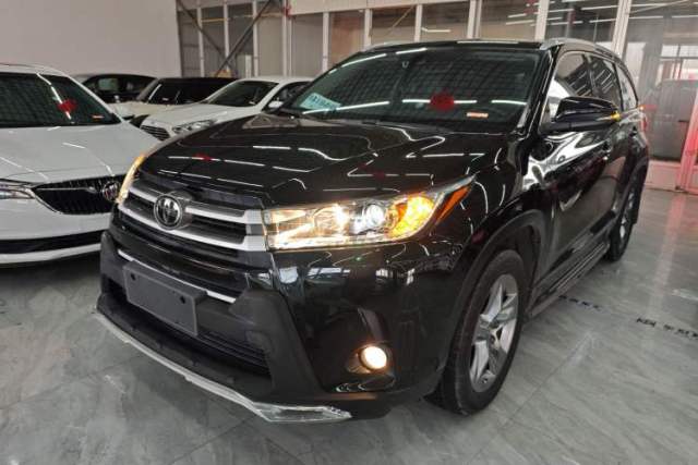 Used Toyota Highlander 2021 2.0T Two-Wheel Drive Luxury Edition 7 Seats