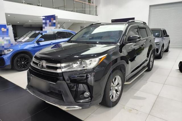 Used Toyota Highlander 2021 2.0T Two-Wheel Drive Elite Version 7-Seater