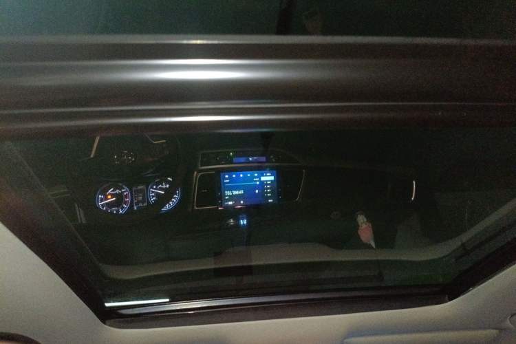 Used Toyota Highlander 2021 2.0T Four-Wheel Drive Luxury Edition 7 Seats Headliner