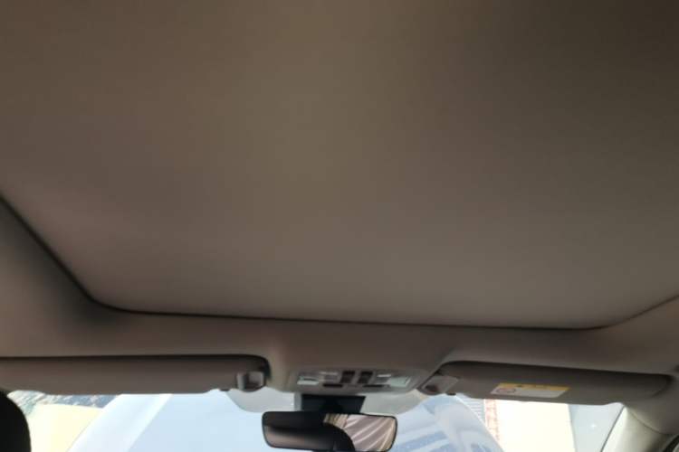 Used Toyota Highlander 2021 2.0T Four-Wheel Drive Luxury Edition 7 Seats Headliner