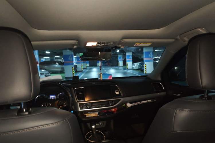Used Toyota Highlander 2021 2.0T Four-Wheel Drive Prestige Version 7 Seats Headliner