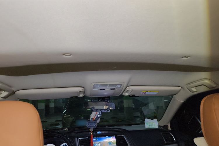 Used Toyota Highlander 2021 2.0T Two-Wheel Drive Elite Version 7-Seater Headliner