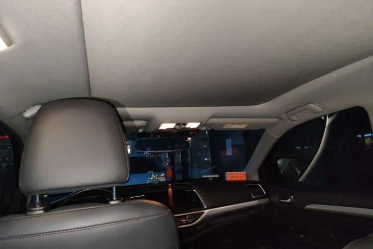 Used Toyota Highlander 2021 2.0T Four-Wheel Drive Luxury Edition 7 Seats Headliner