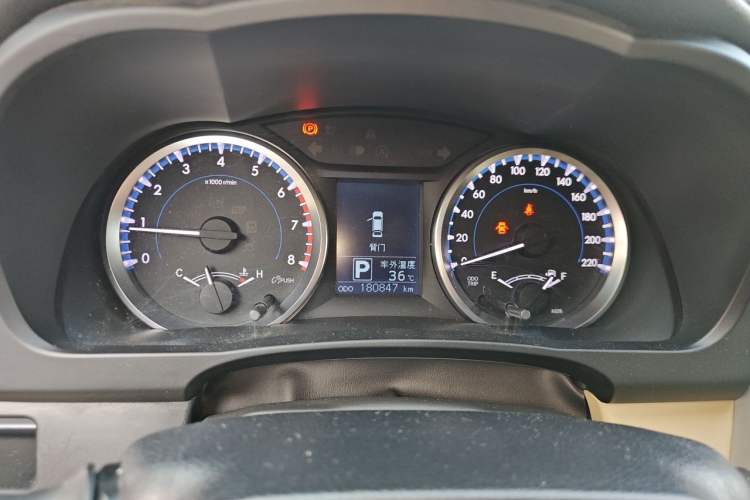 Used Toyota Highlander 2021 2.0T Four-Wheel Drive Elite Edition 7-Seater Instrument Cluster